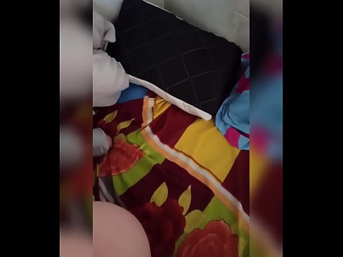 ❤️ Mening xonadoshim uyda yolg'iz qoladi, chunki eri ta'tilga ketadi va men uni sikish va eshagini sut bilan to'ldirish imkoniyatidan foydalanaman ☑ Super seks uz.sexafinkarasskaz.ru ❤
